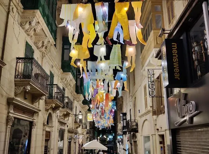 South Street 46 * Valletta